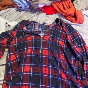 Plaid shirt with a zipper